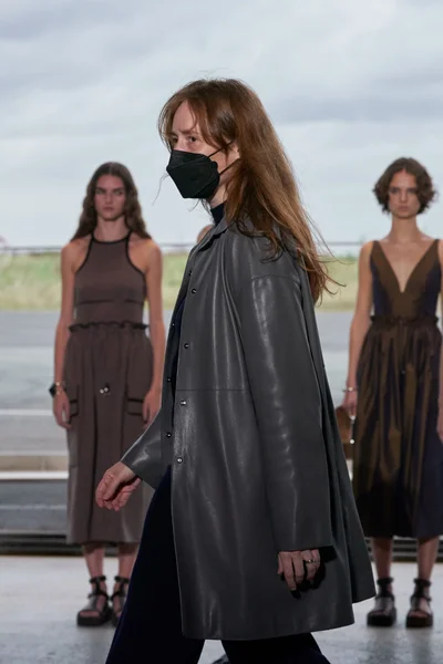 Look 58